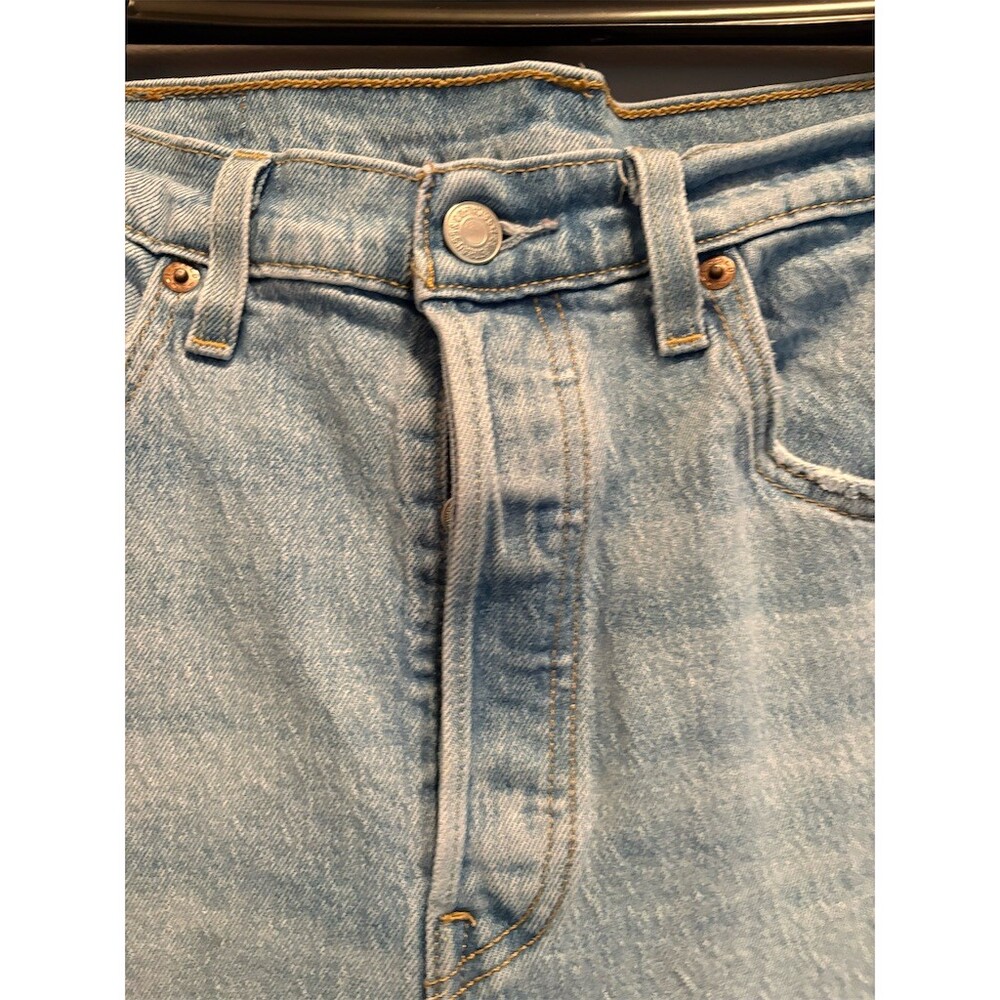 Levi’s 501 Jeans Womens 30x30 Light Wash Straight Leg Button Fly Blue - Picture 5 of 14